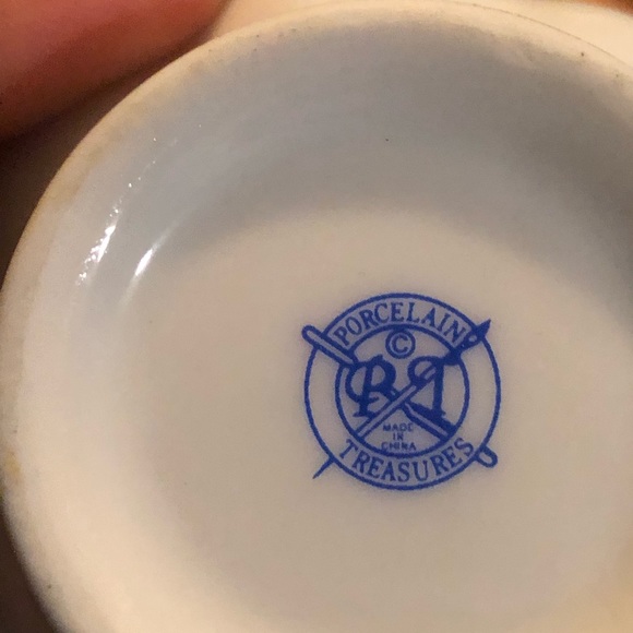 Porcelain Treasures Cup,Saucer, and Desert Plate - Picture 4 of 4